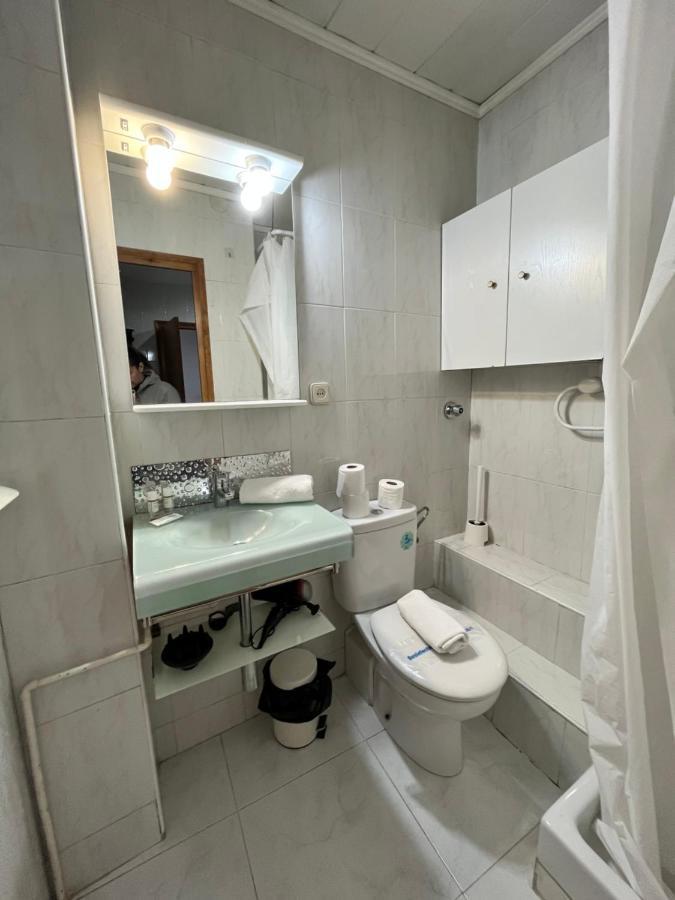 דירות ברצלונה Bugo Luis Apartament מראה חיצוני תמונה